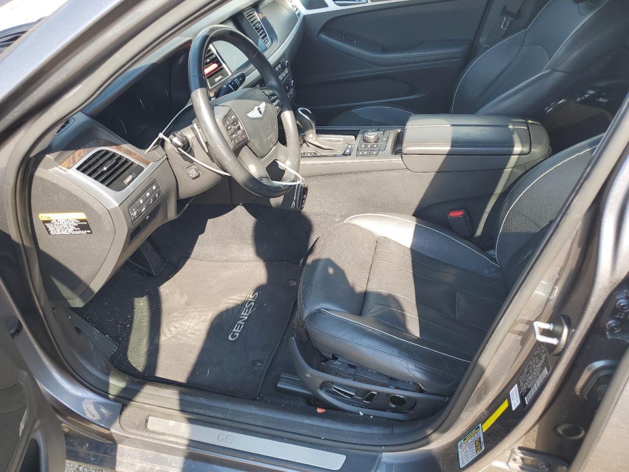 2015 Hyundai Genesis 3.8L - Image 7