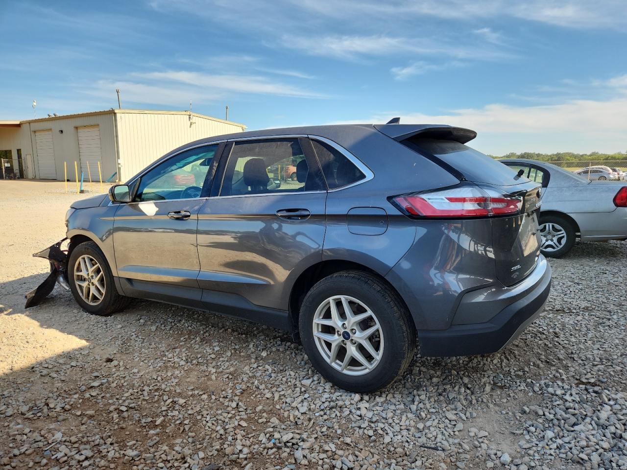 2022 Ford Edge Sel - Image 2