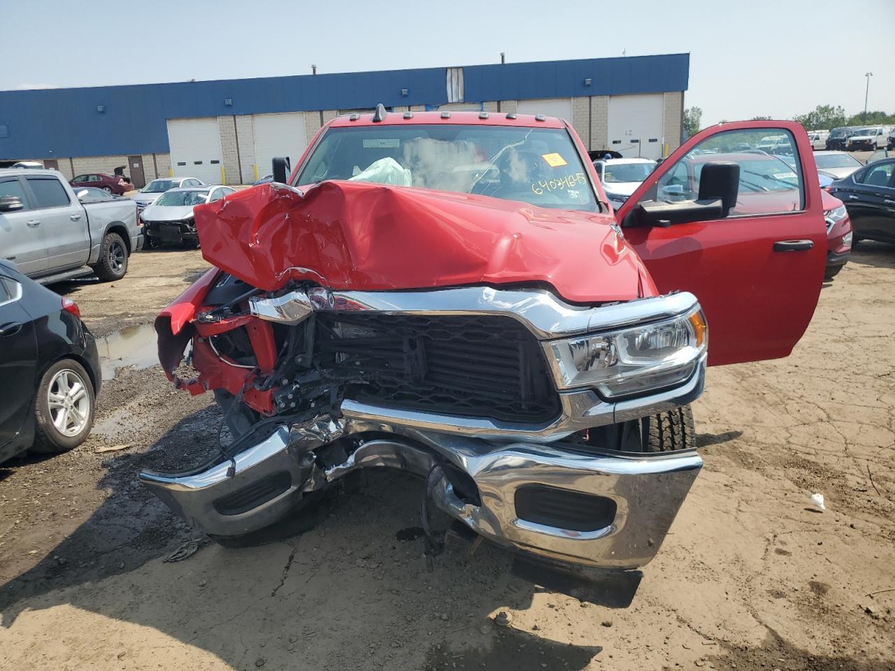 2022 Ram 2500 Tradesman - Фото 5