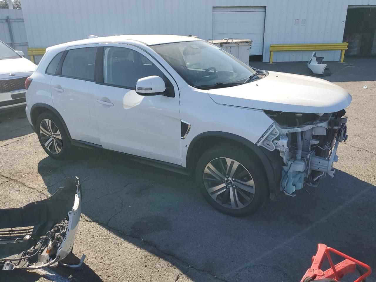 2020 Mitsubishi Outlander Sport Se - Фото 4