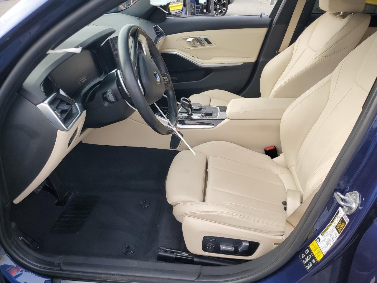 2020 BMW 330Xi - Фото 7