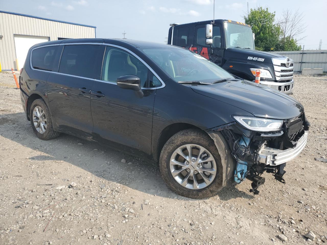2023 Chrysler Pacifica Touring L - Фото 4