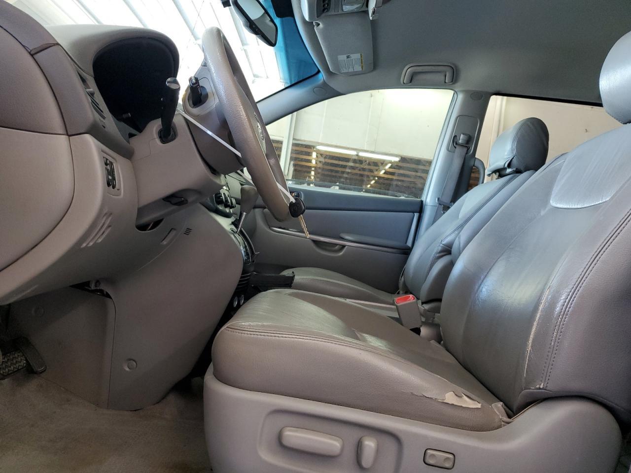 2006 Toyota Sienna Ce - Фото 7