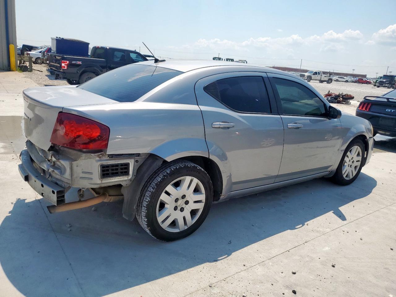 2014 Dodge Avenger Se - Фото 3