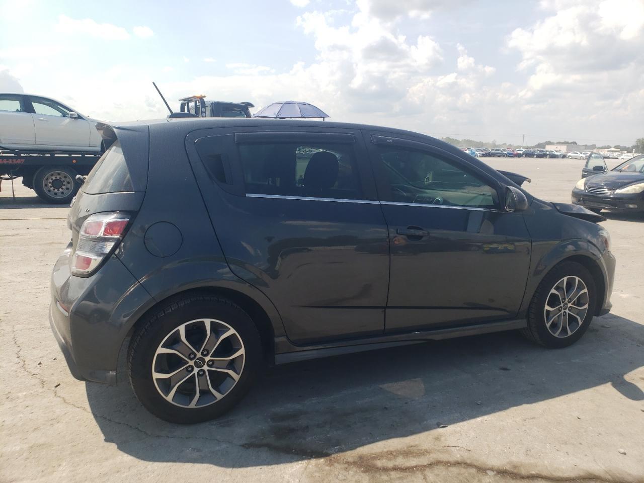2018 Chevrolet Sonic Lt - Image 3