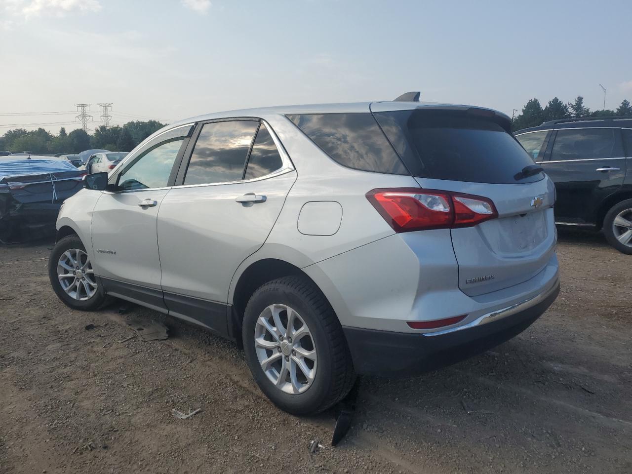 2021 Chevrolet Equinox Lt - Фото 2
