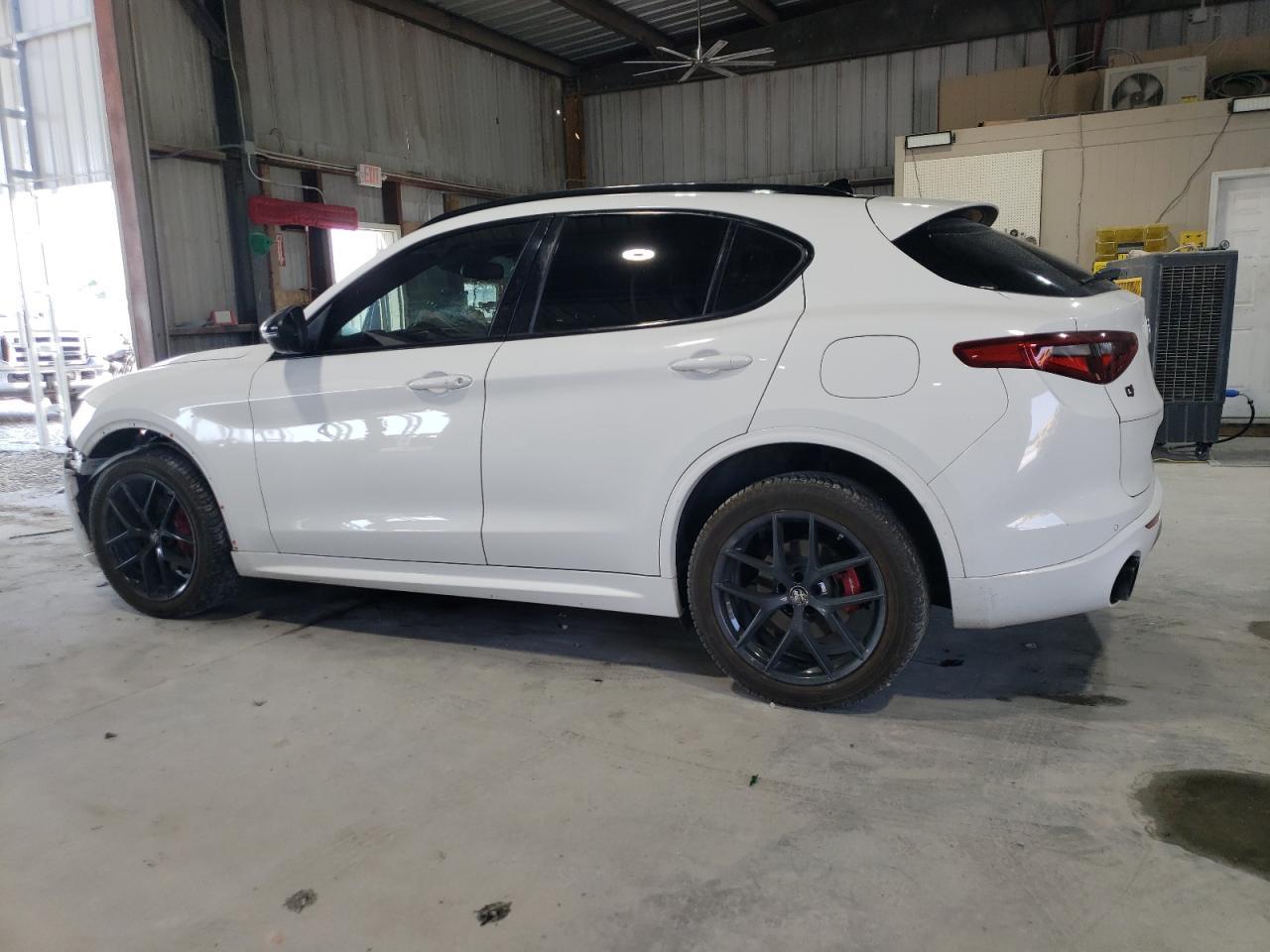 2020 Alfa Romeo Stelvio Ti - Фото 2