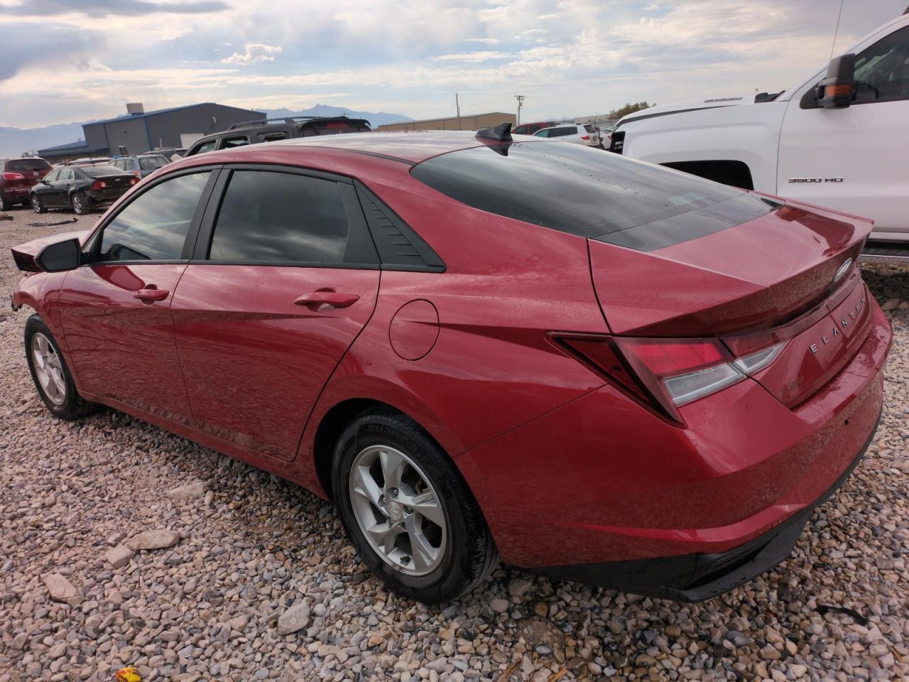 2023 Hyundai Elantra Se - Фото 2
