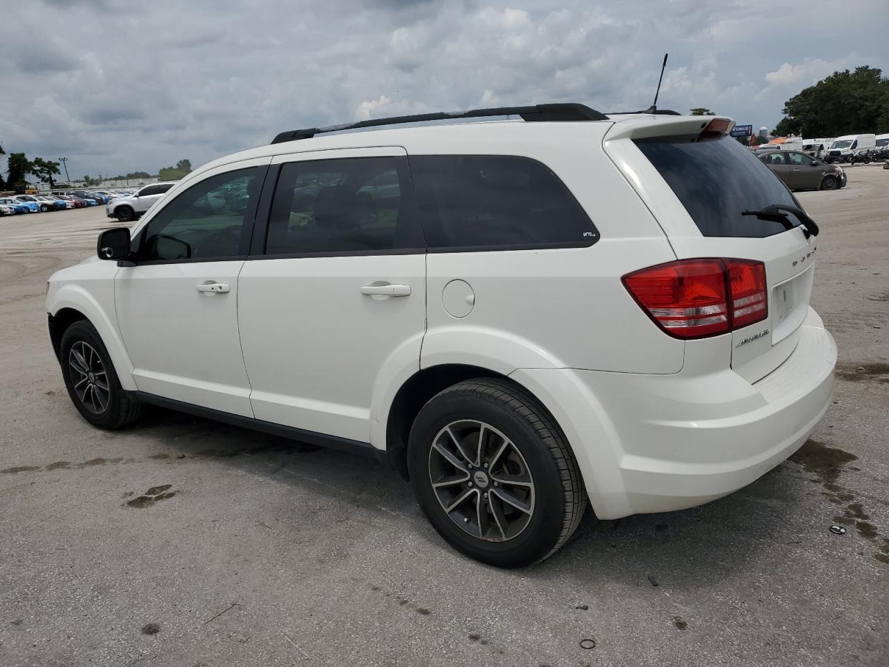 2018 Dodge Journey Se - Фото 2