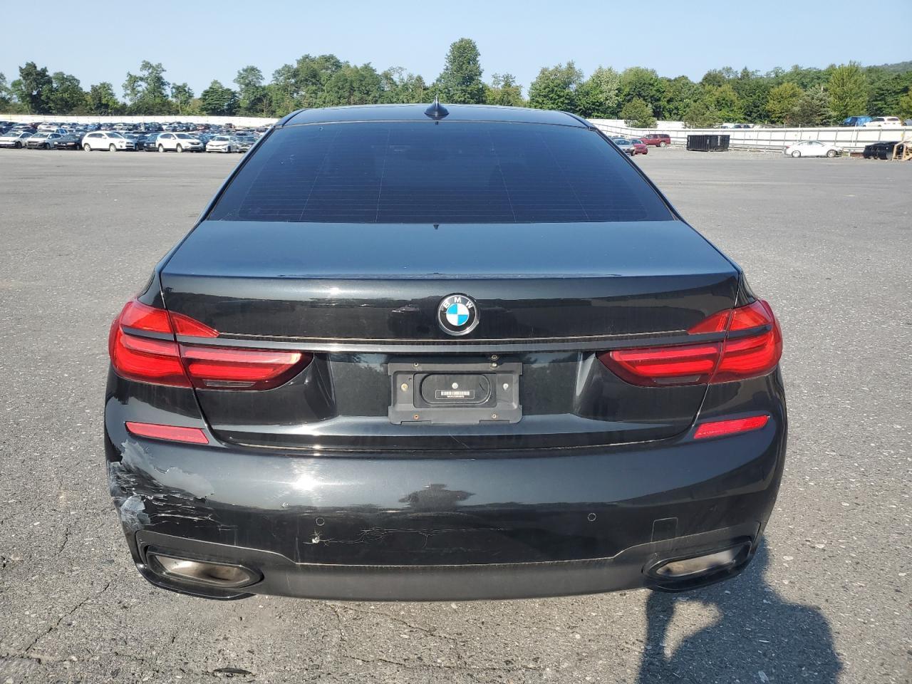 2019 BMW 740 Xi - Фото 6