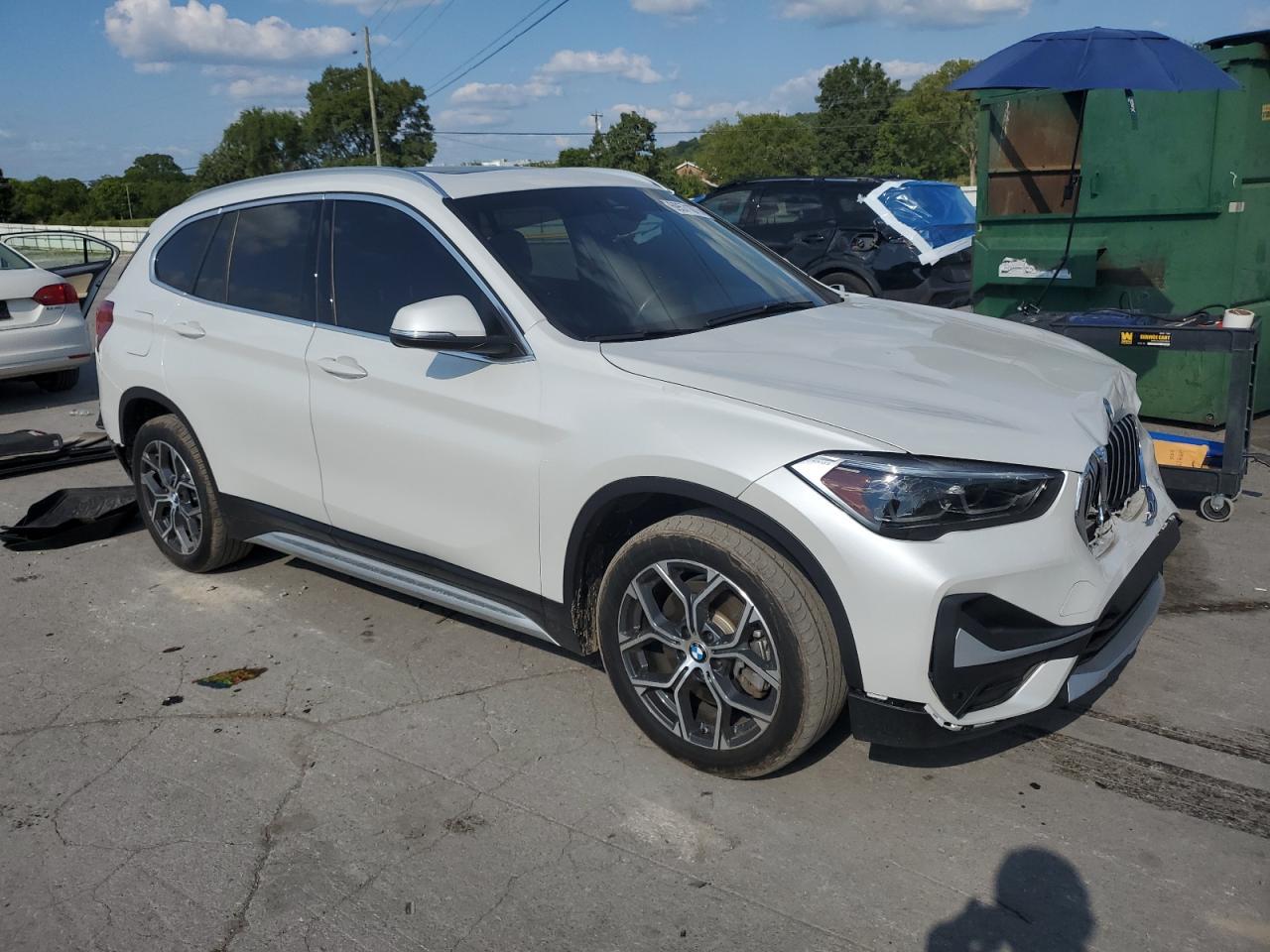 2021 BMW X1 xDrive28I - Фото 4