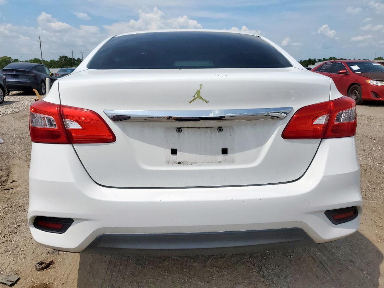 2017 Nissan Sentra S - Фото 6