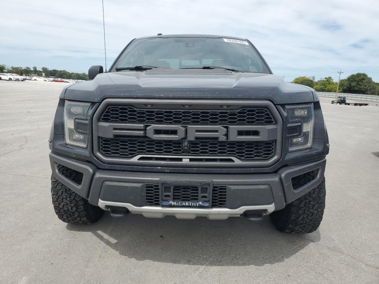 2017 Ford F150 Raptor - Фото 5