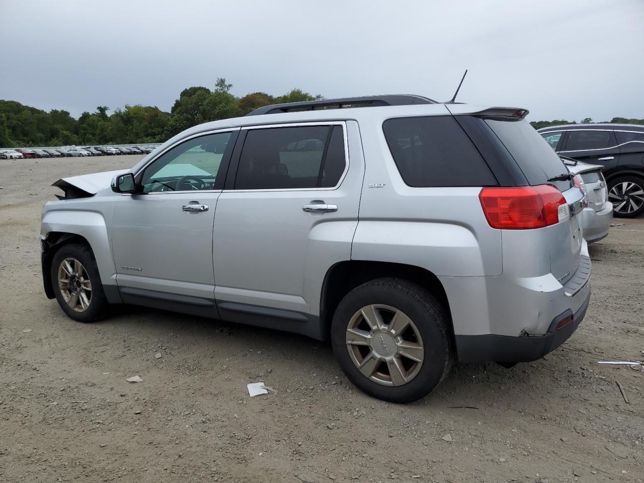 2013 GMC Terrain Slt - Image 2