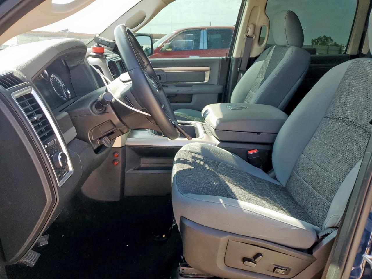 2019 Ram 1500 Classic Slt - Image 7