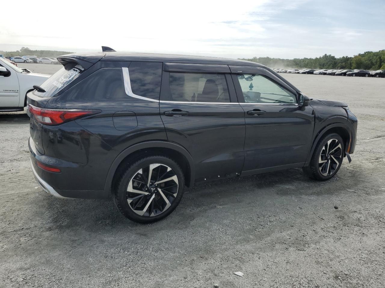 2024 Mitsubishi Outlander Se - Фото 3