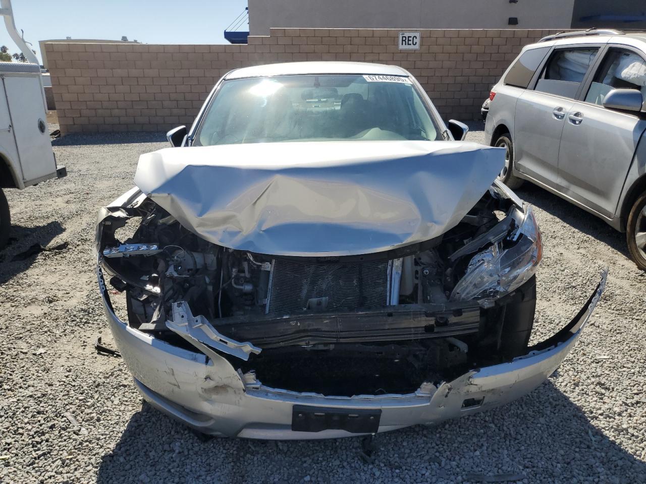 2015 Nissan Sentra S - Image 5