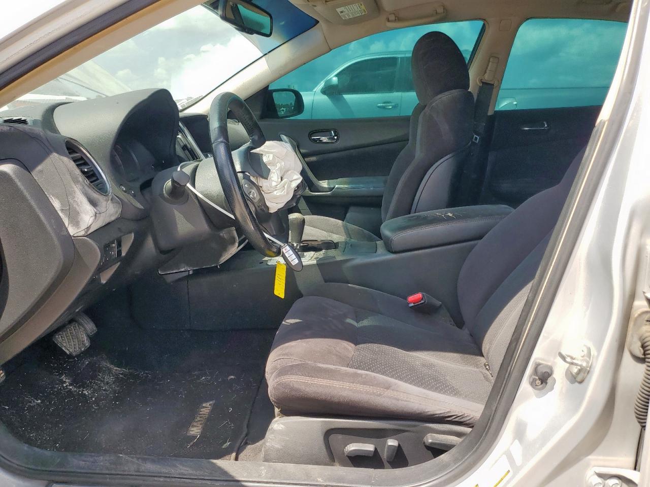 2011 Nissan Maxima S - Image 7