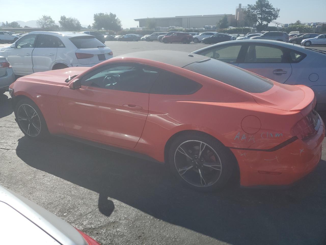 2016 Ford Mustang - Фото 2