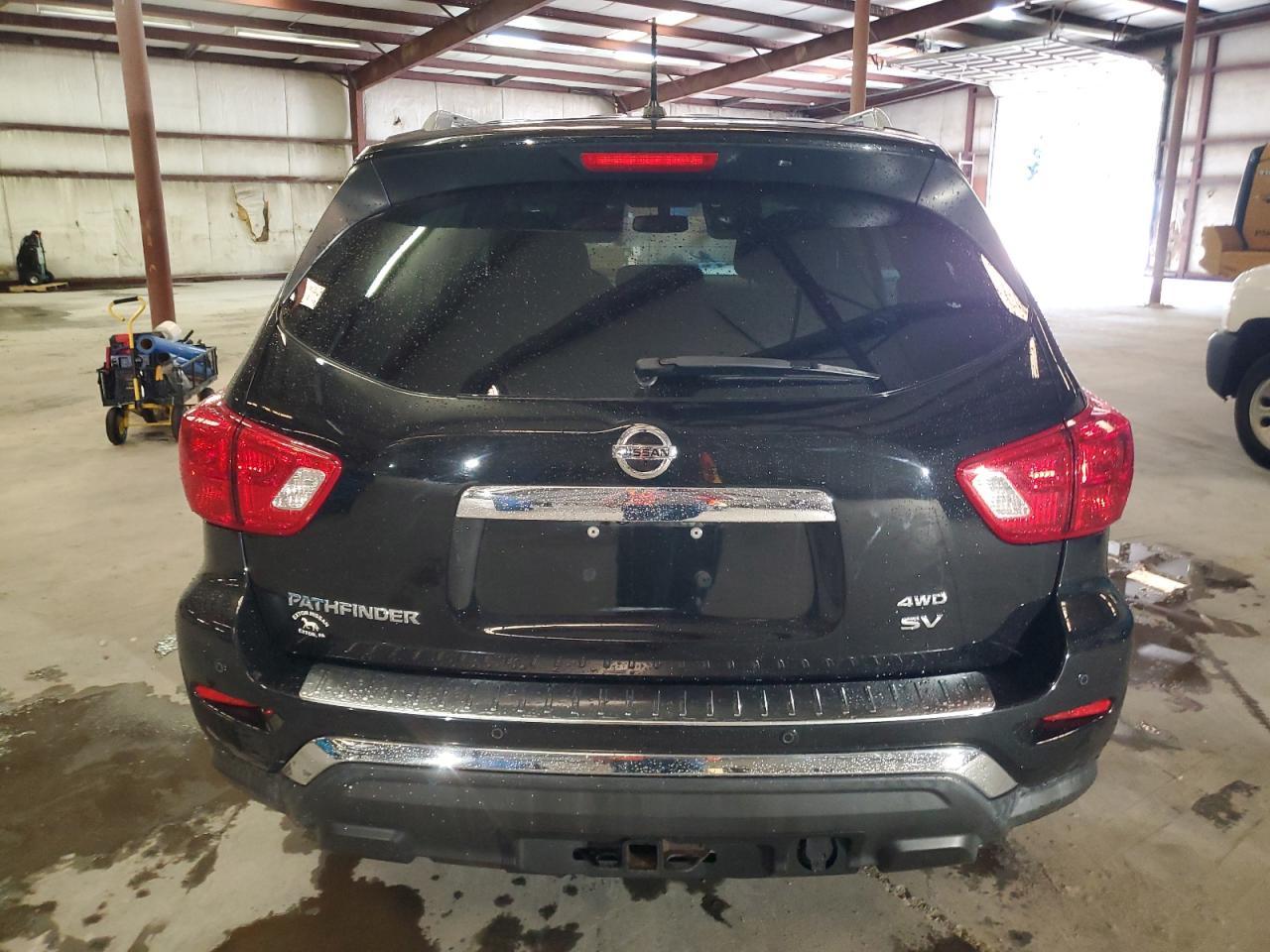 2017 Nissan Pathfinder S - Фото 6