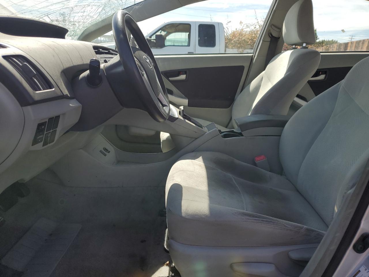 2010 Toyota Prius - Image 7