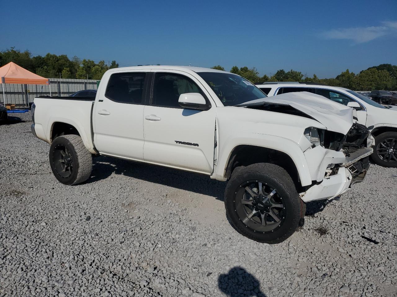2021 Toyota Tacoma Double Cab - Image 4