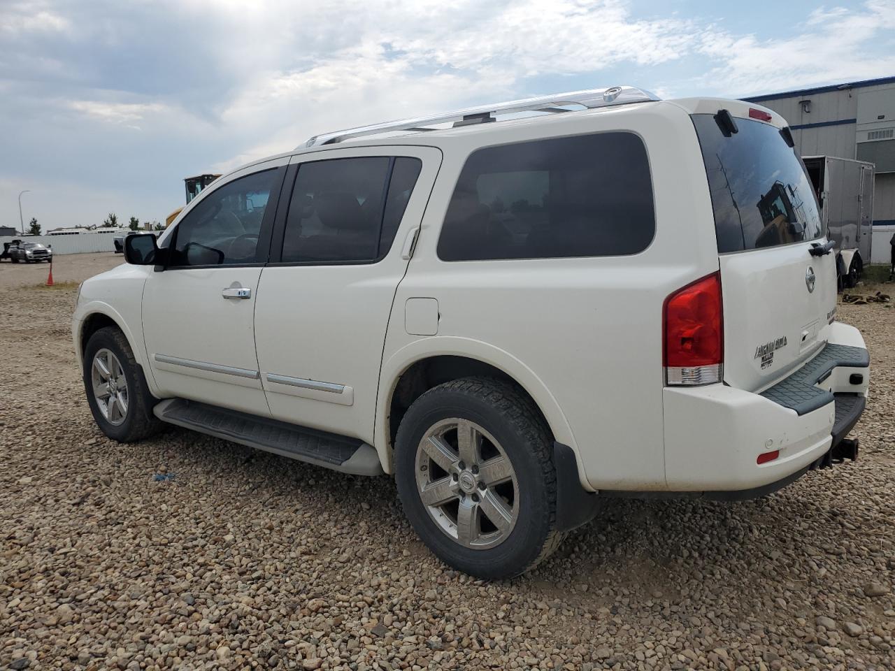 2011 Nissan Armada Platinum - Фото 2