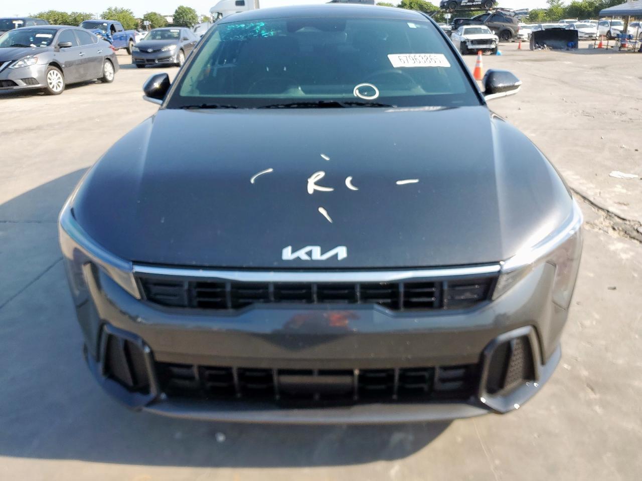 2025 Kia K4 Gt Line - Image 5