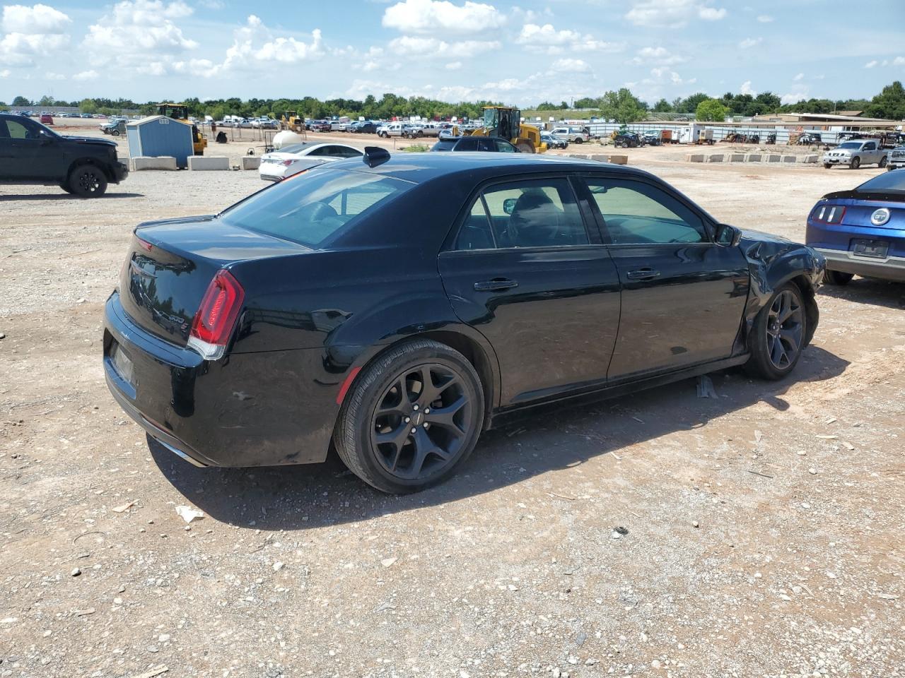 2021 Chrysler 300 S - Image 3