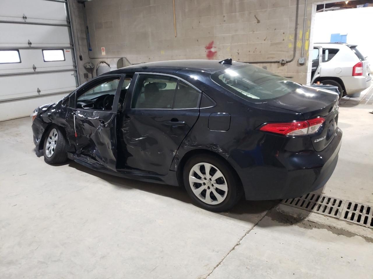 2023 Toyota Corolla Le - Image 2