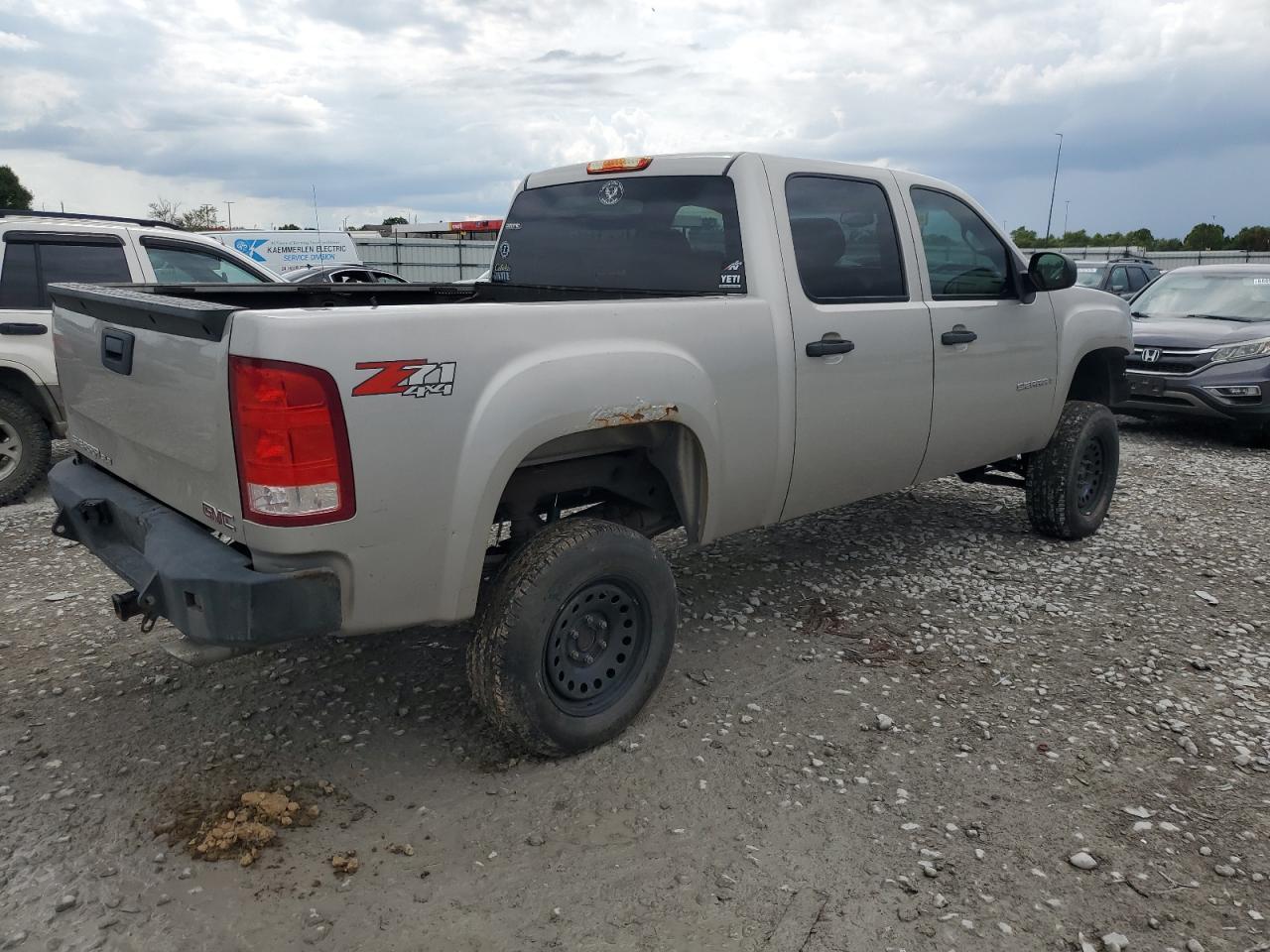 2008 GMC Sierra K1500 - Фото 3