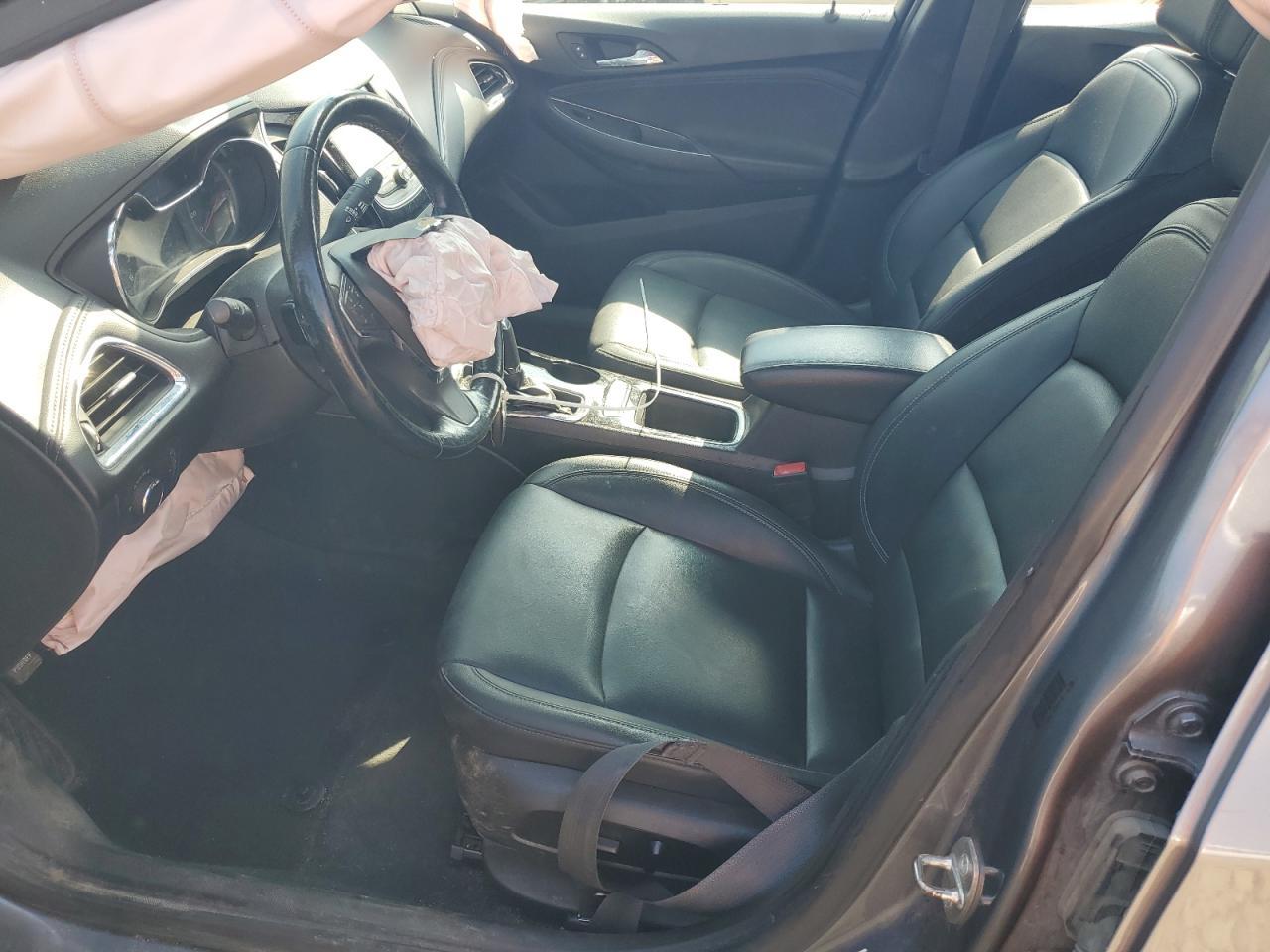 2019 Chevrolet Cruze Premier - Image 7