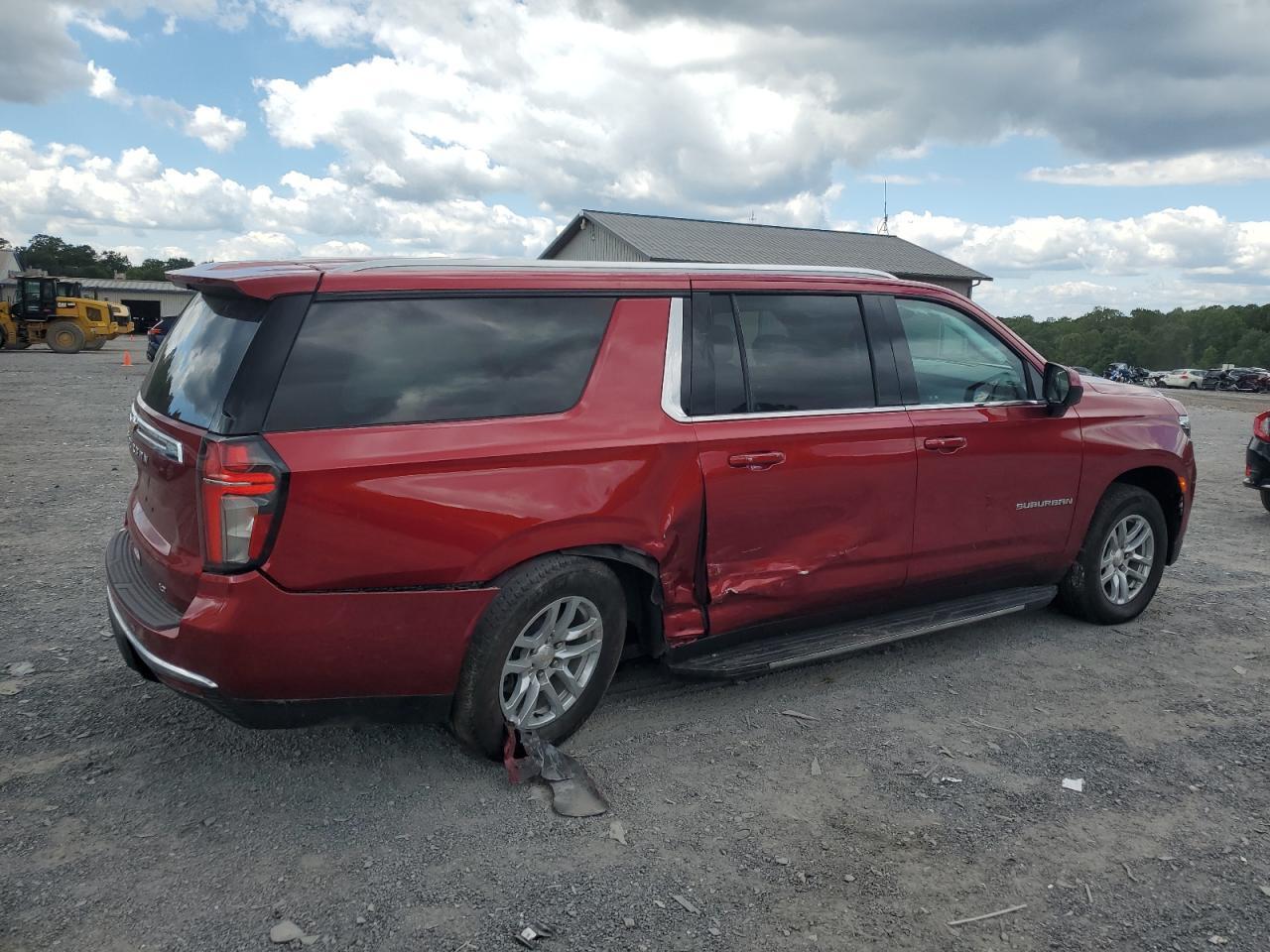 2023 Chevrolet Suburban K1500 Lt - Image 3