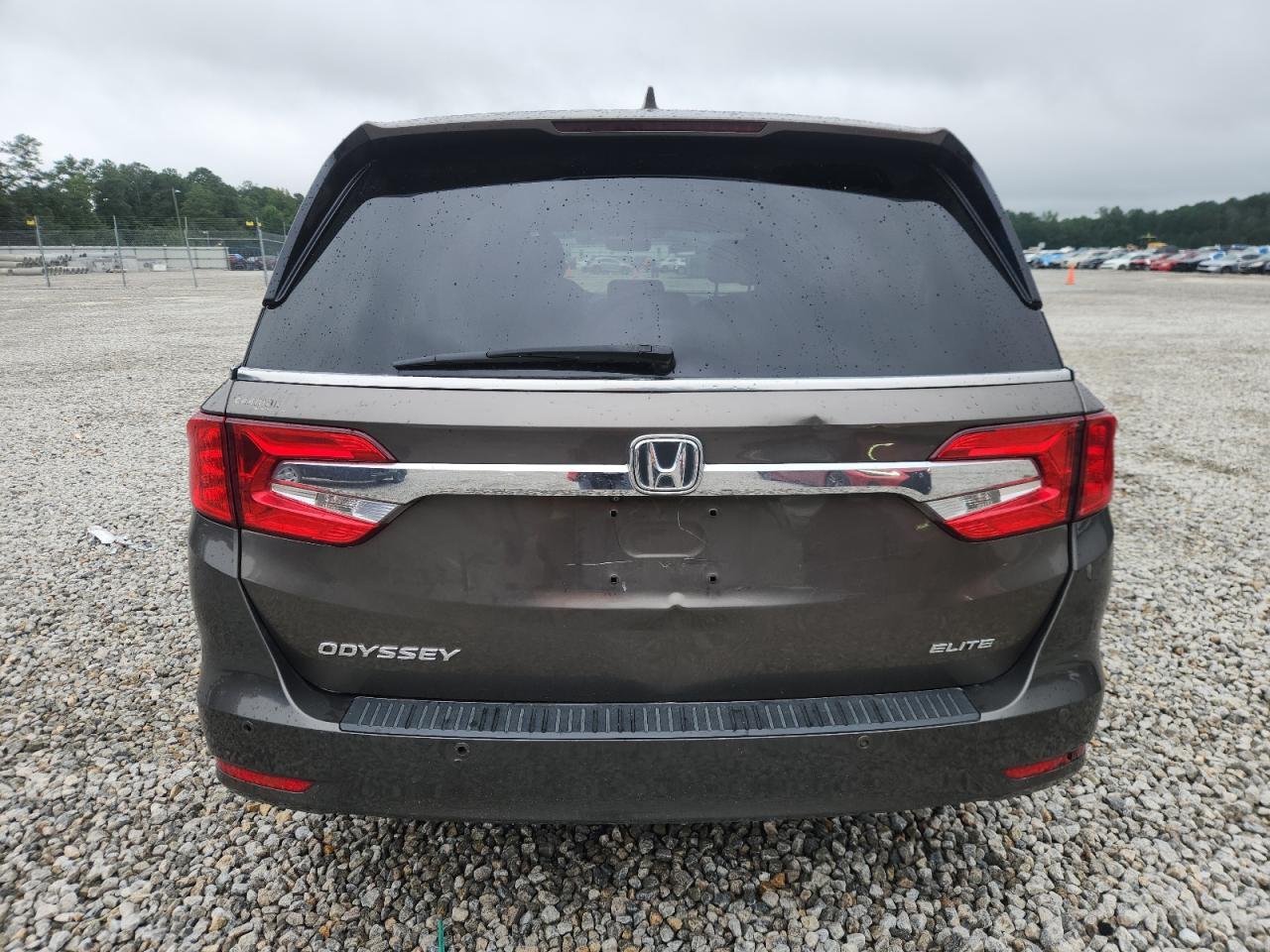 2018 Honda Odyssey Elite - Image 6
