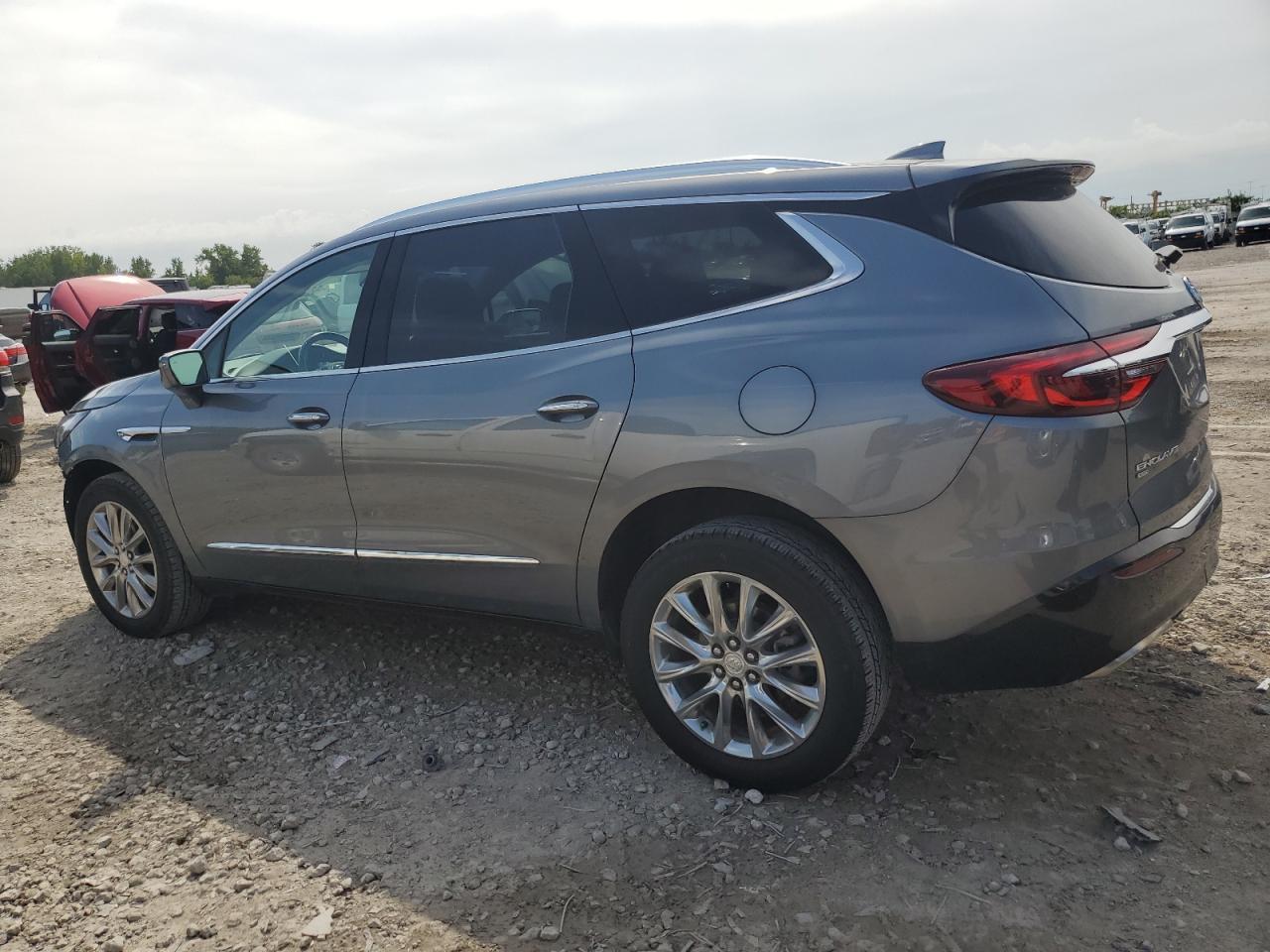 2020 Buick Enclave Essence - Image 2