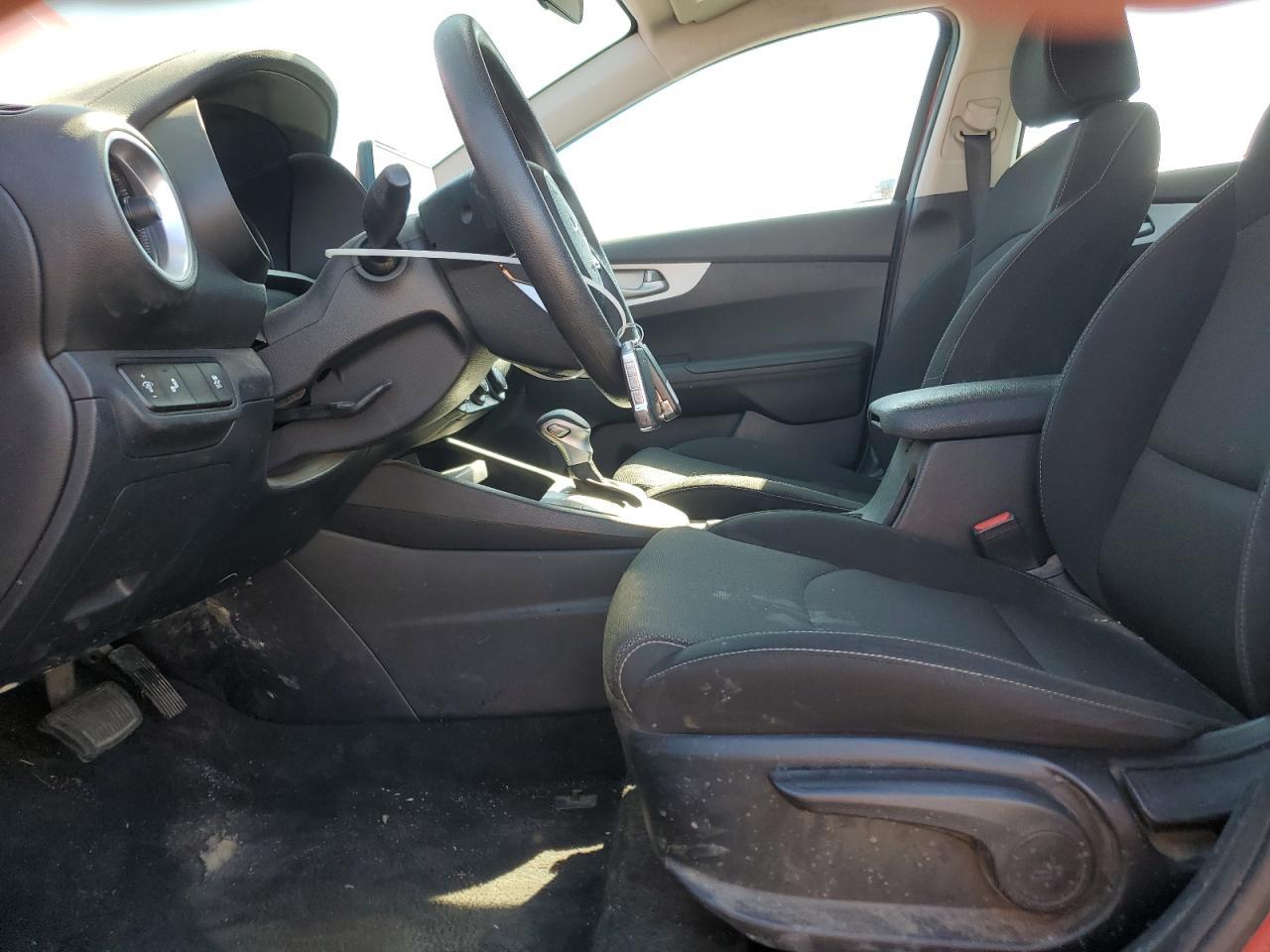 2022 Kia Forte Fe - Фото 7