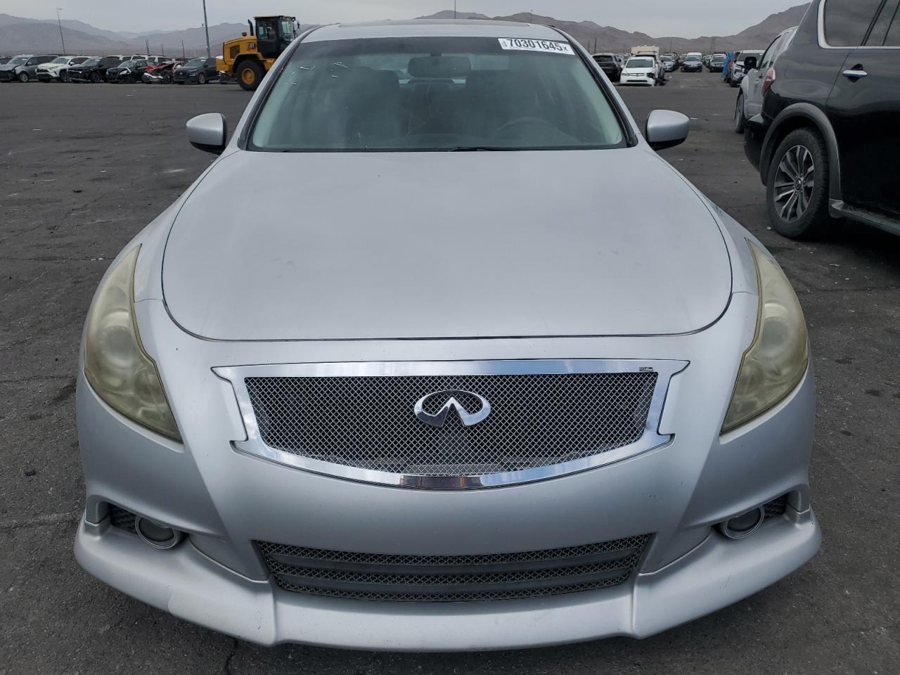 2011 Infiniti G37 Base - Фото 5