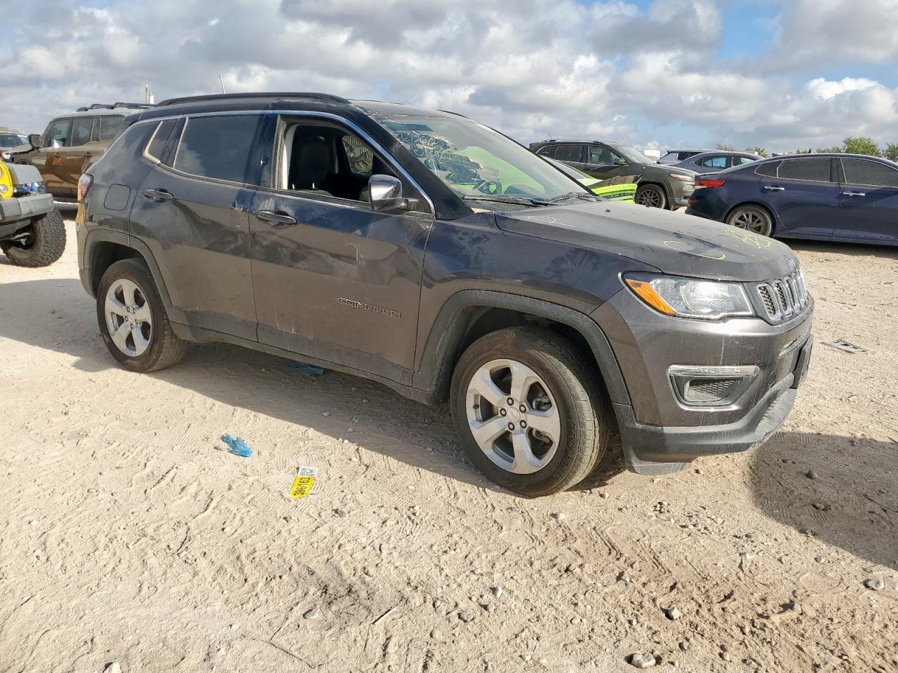 2018 Jeep Compass Latitude - Image 4