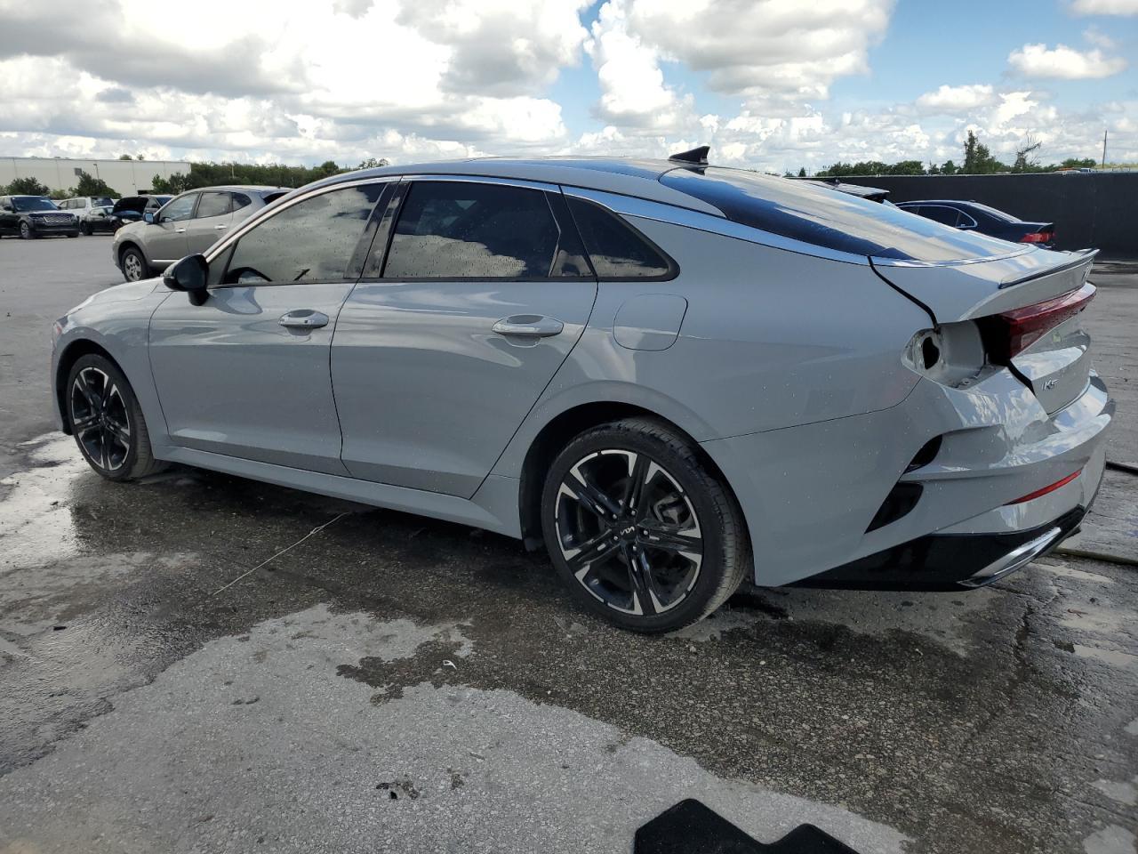 2022 Kia K5 Gt Line - Фото 2