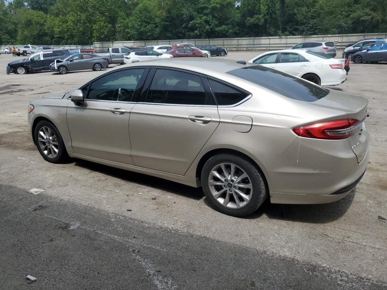 2017 Ford Fusion Se - Фото 2