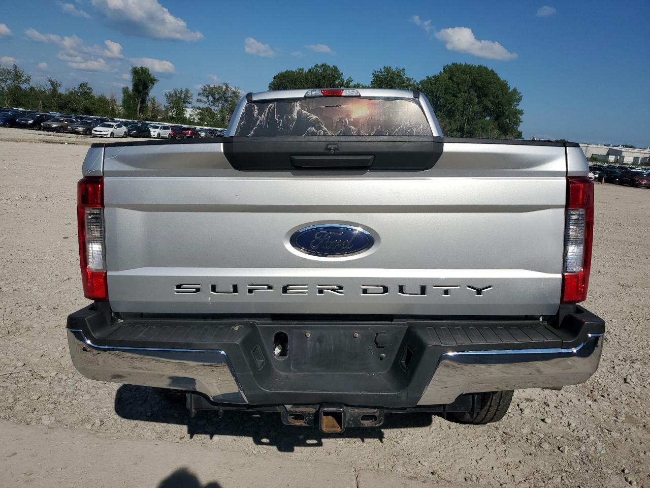 2017 Ford F350 Super Duty - Фото 6