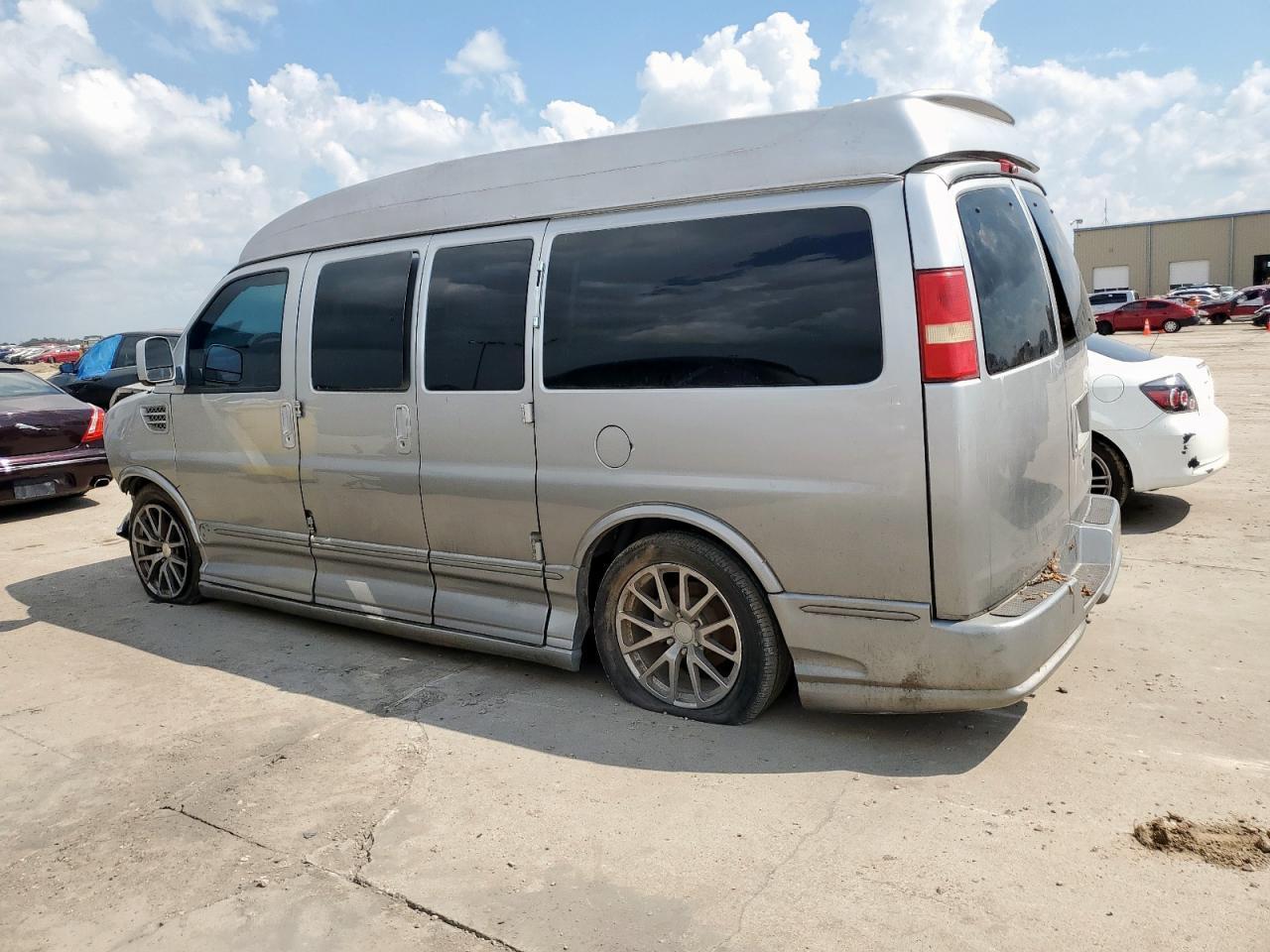 2012 Chevrolet Express G1500 3Lt - Image 2