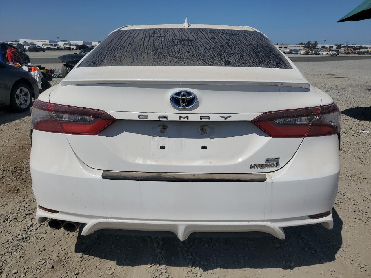 2021 Toyota Camry Se - Фото 6