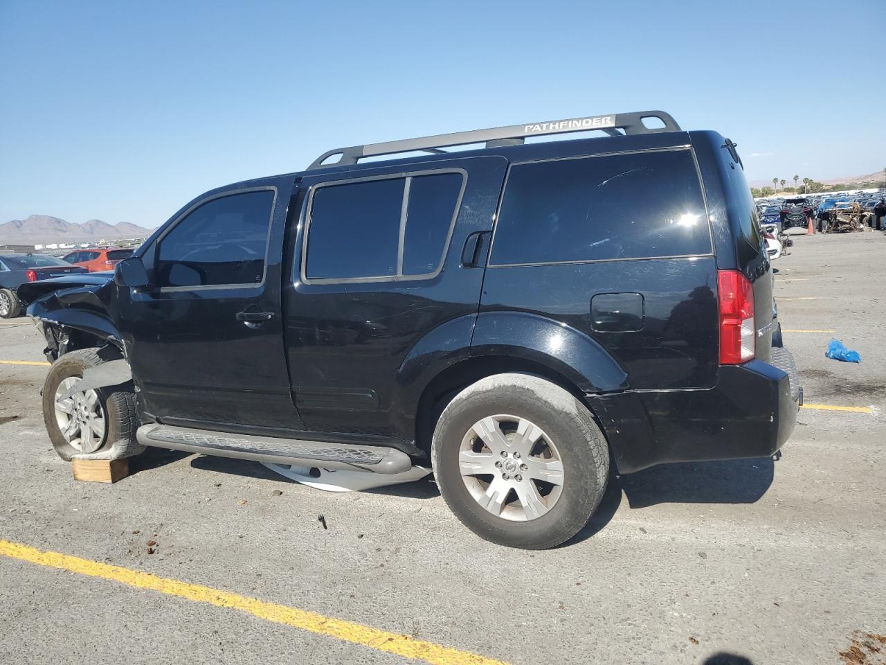 2006 Nissan Pathfinder Le - Фото 2