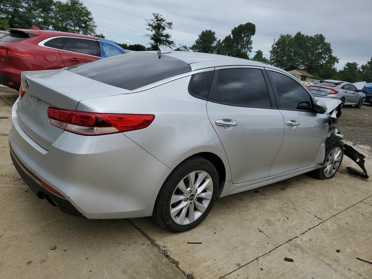2017 Kia Optima Lx - Фото 3