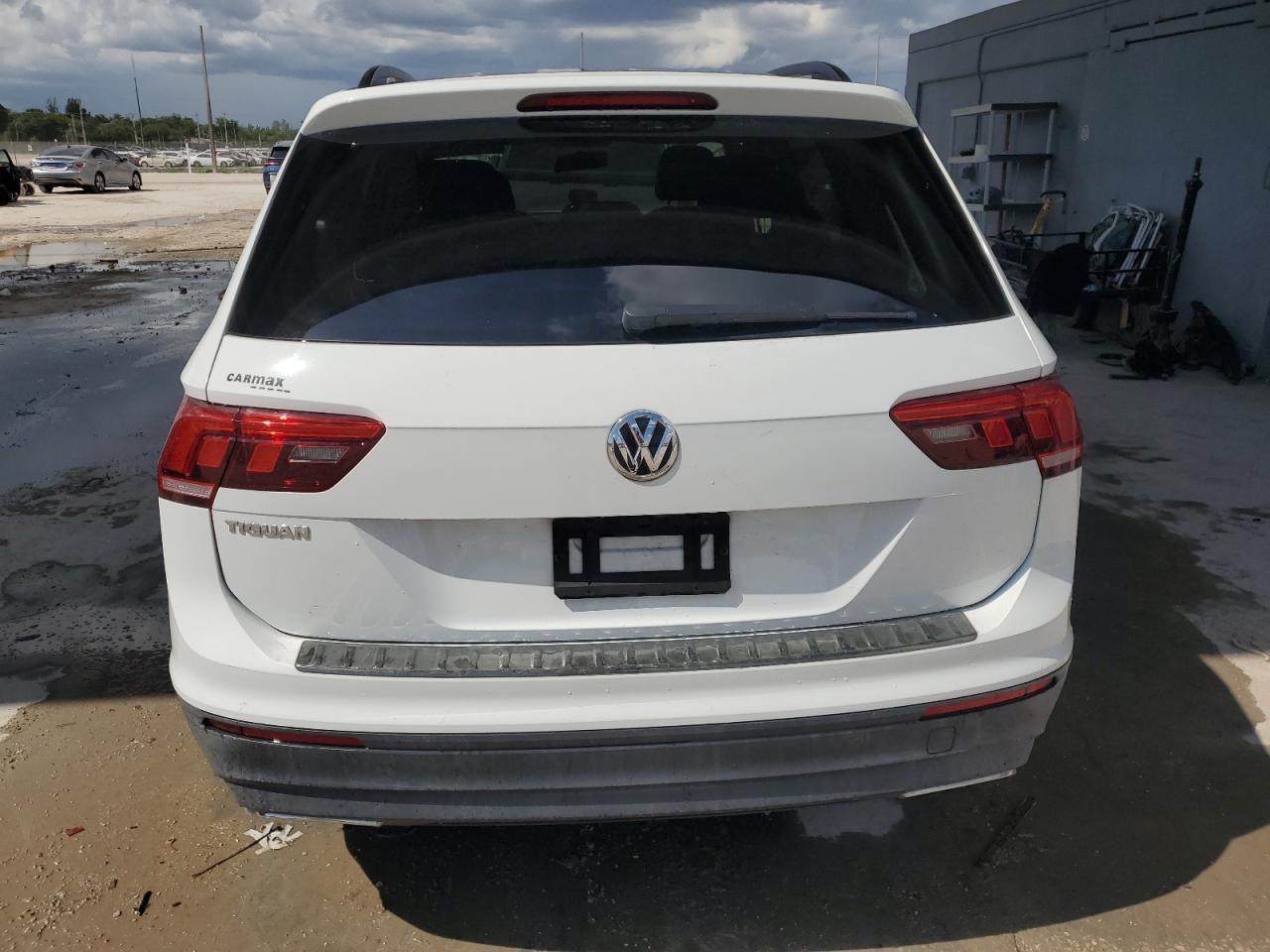 2019 Volkswagen Tiguan S - Image 6