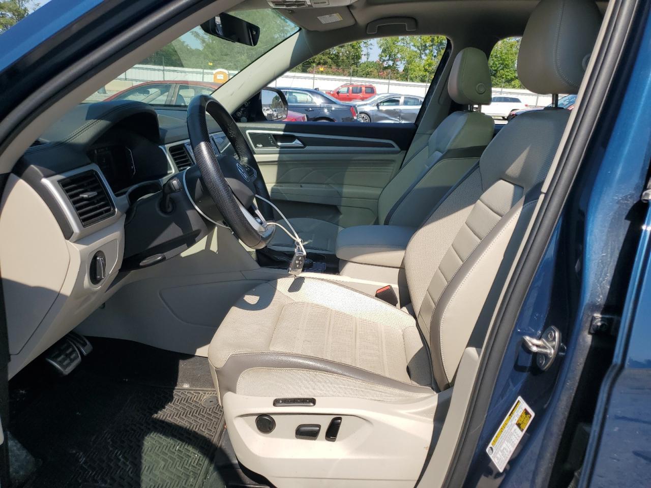 2023 Volkswagen Atlas Sel Premium R-Line - Фото 7