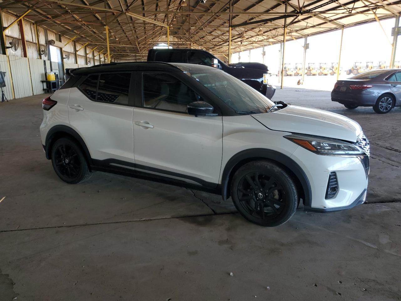 2021 Nissan Kicks Sr - Фото 4