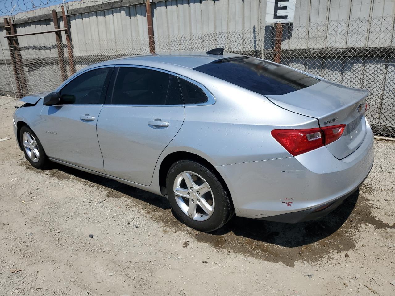 2021 Chevrolet Malibu Ls - Фото 2