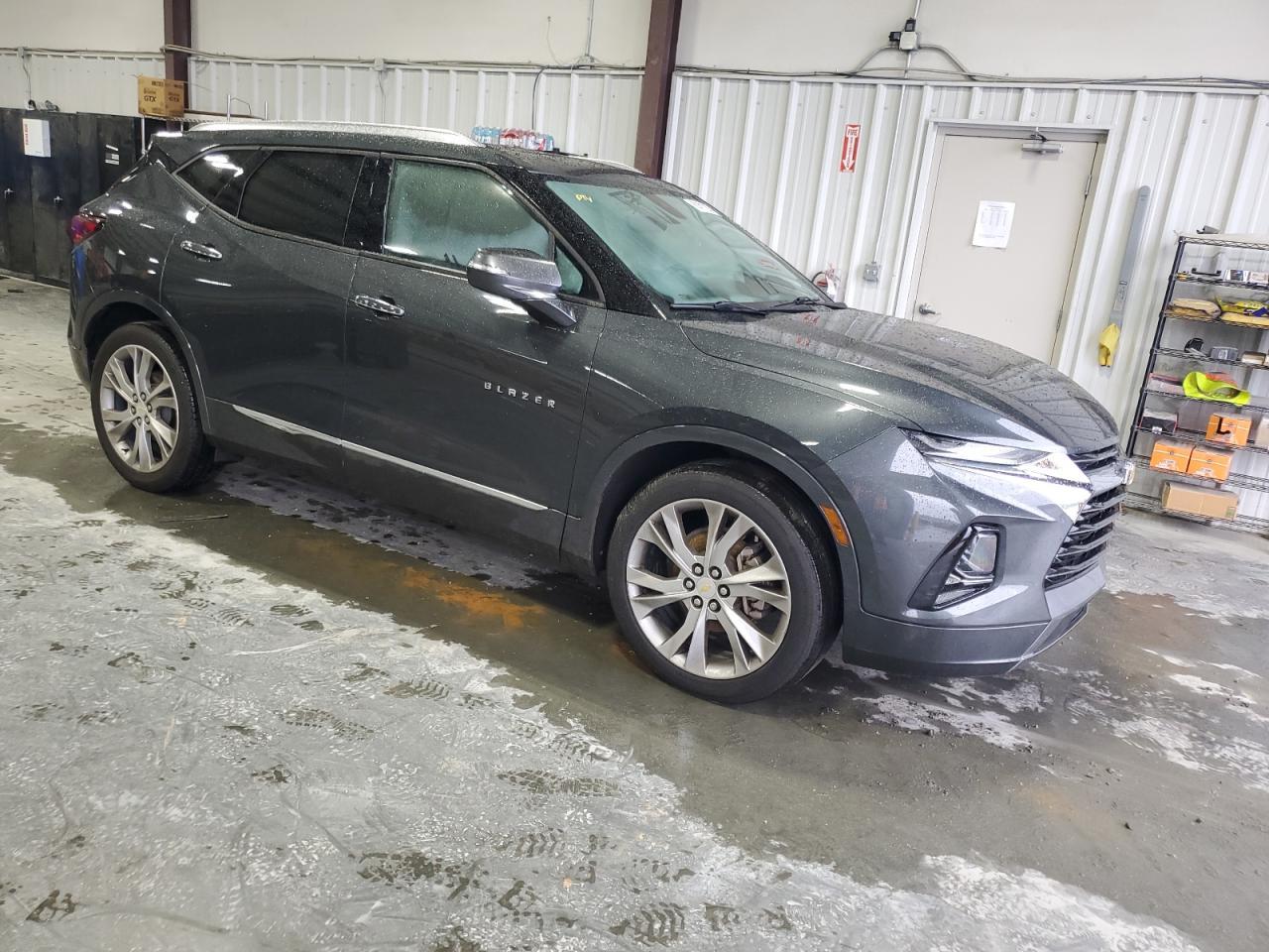 2019 Chevrolet Blazer Premier - Image 4